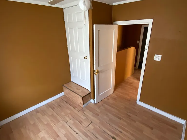 2303 N Louis St — Photo 23