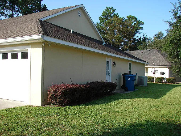 271 Millcrest Dr — Photo 3