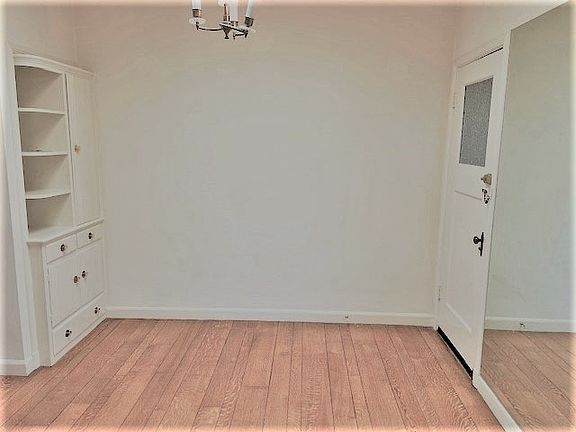 3rd image of 1690 Greenwich St #305
