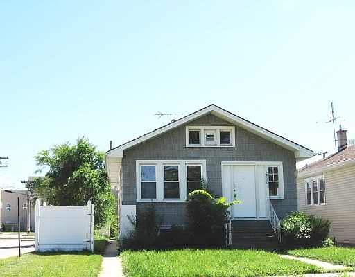 1st image of 2602 Glos Ave
