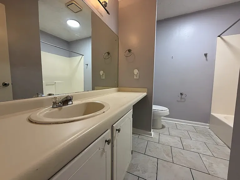 125 Cumberland Ct #A — Photo 5