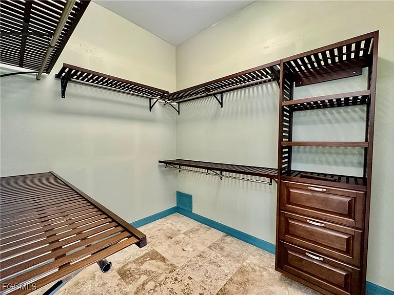 14370 McGregor Blvd — Photo 23