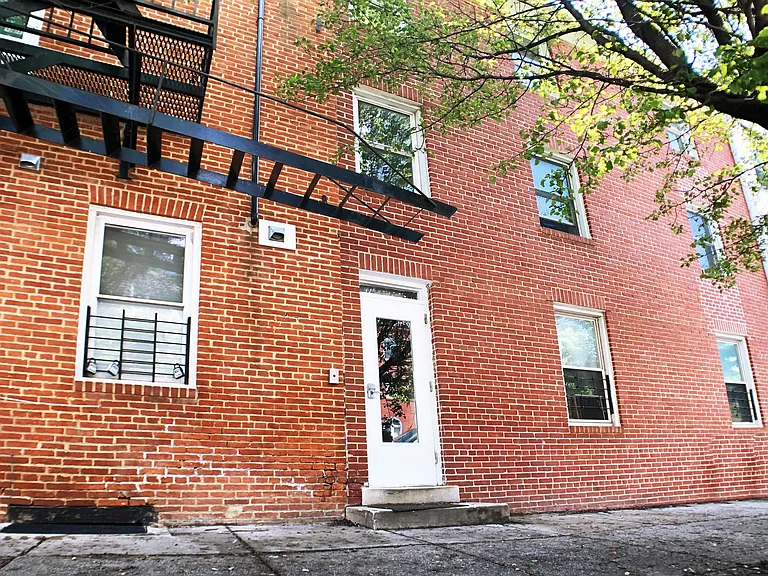 601 Scott St #1 — Photo 3