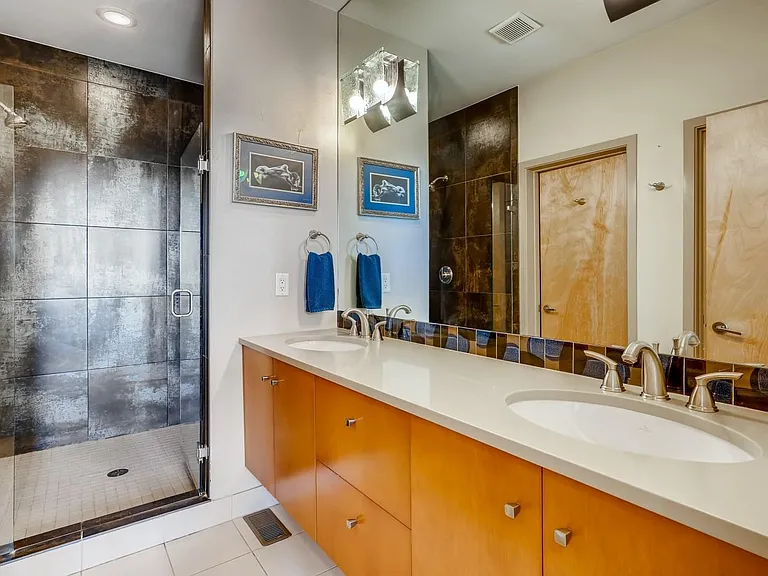 3209 Shoshone St — Photo 12