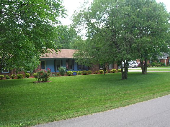 2nd image of 3431 Birchwood Cir