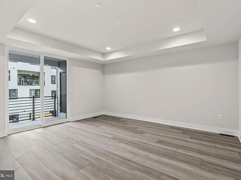 701 Brewster Aly #65 — Photo 21
