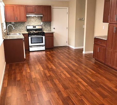 5th image of 571 Wagtail Dr