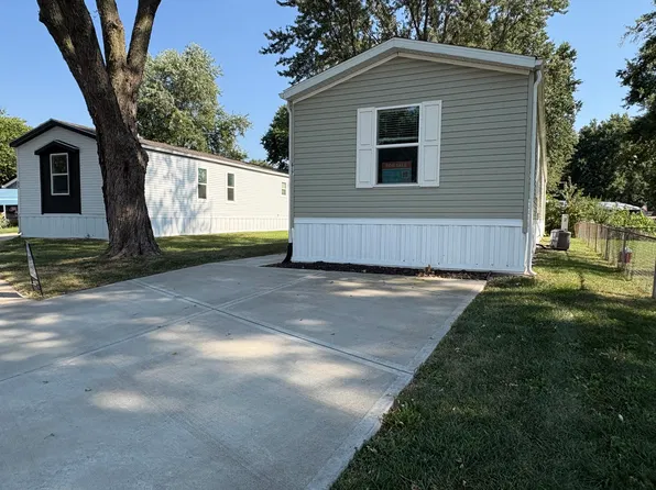 17311 E Us Highway 40 Unit G-17, Independence, MO 64055