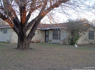 2606 Scotsman Dr, Kirby, TX 78219