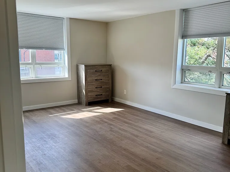 41 Park St #404 — Photo 7