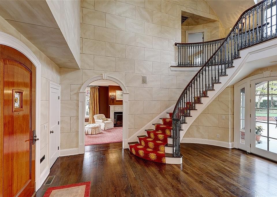 322 Blackstone Blvd, Providence, RI 02906 Zillow