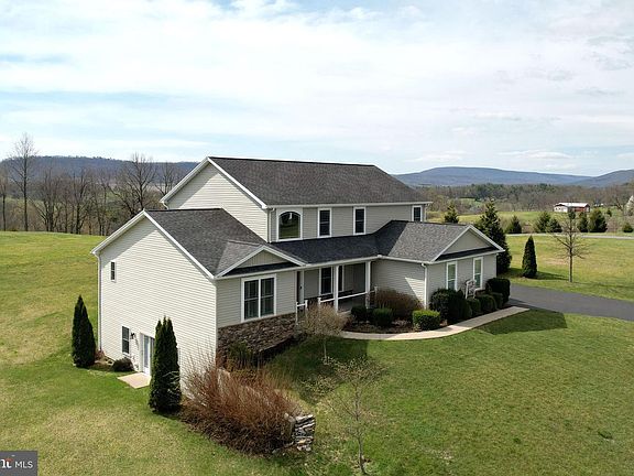 2nd image of 218 Pepper Ridge Dr
