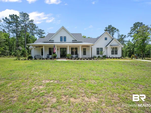 8194 Dixon Rd, Bay Minette, AL 36507