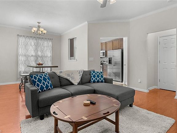 3rd image of 2313 Hartfield Cir