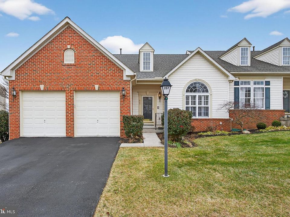 1st image of 257 Prospect Cir