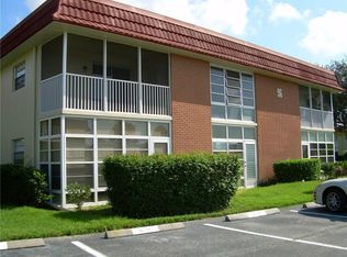 96 Spring Lake Dr, Vero Beach, FL 32962