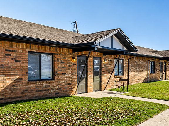 2nd image of 107 E Kaw Ave #23