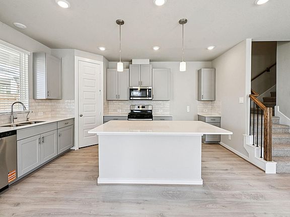 7th image of this home