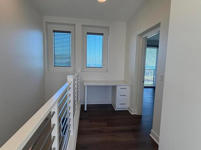 1260 E Thompson Blvd #106 — Photo 21