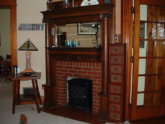 3rd image of 708 Broadway St