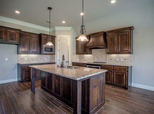 3104 Main St, Granbury, TX 76049