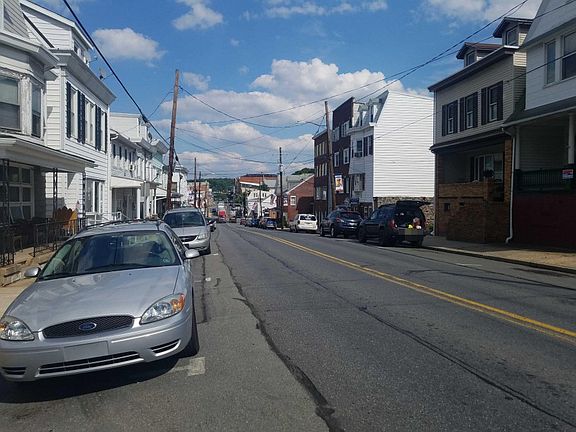 5th image of 461 Sunbury St
