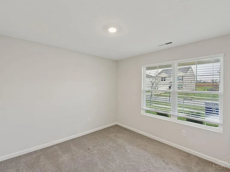 5001 Lakeview Dr — Photo 31