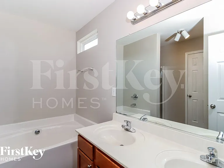 169 Silver Creek Trl — Photo 8