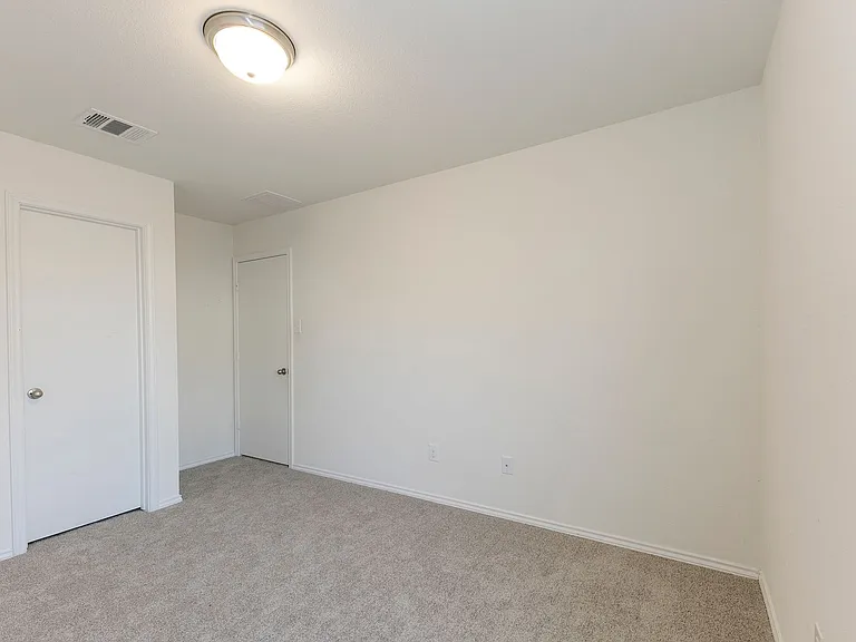 1141 Renaissance Trl — Photo 14