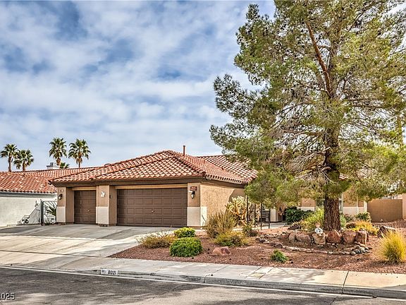 3rd image of 8021 Bronzewood Ave