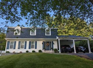 9911 Barnsbury Ct, Fairfax, VA 22031