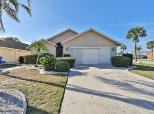 236 Linger Ln, Sun City Center, FL 33573