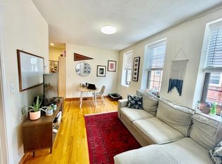 2 Baldwin Pl #6, Boston, MA 02113