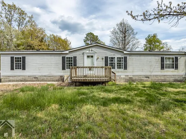 24301 Sampson Dr, Richland, MO 65556