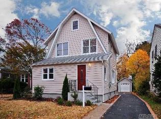 32 Davison Ave, East Rockaway, NY 11518