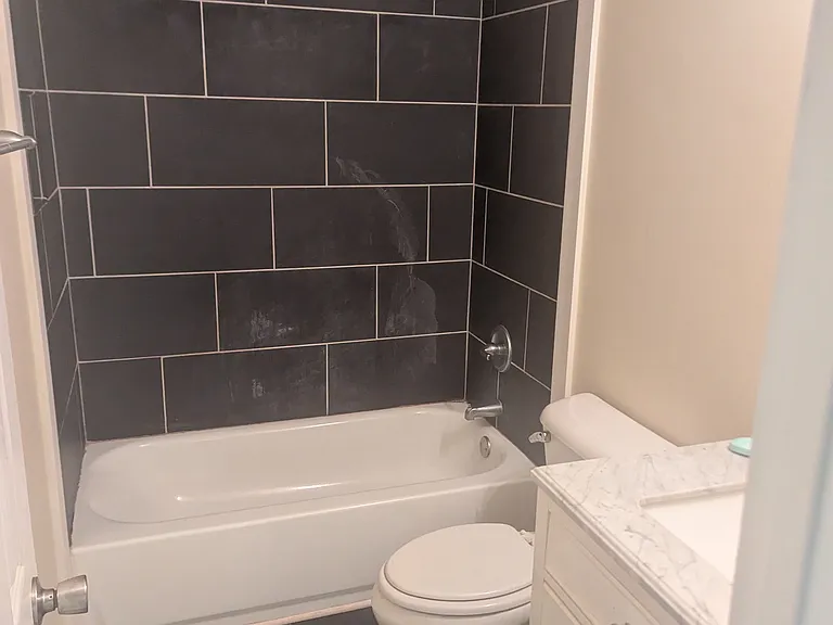 142 Fairview St — Photo 8