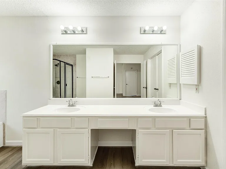 2338 Bent River Dr — Photo 38