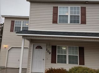 109 E Coopers Ct, Hubert, NC 28539