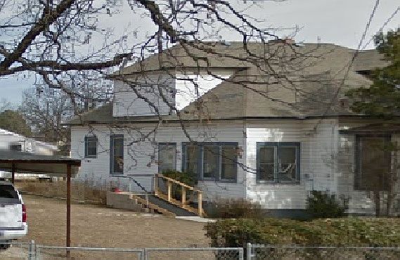 2nd image of 114 S 11th St
