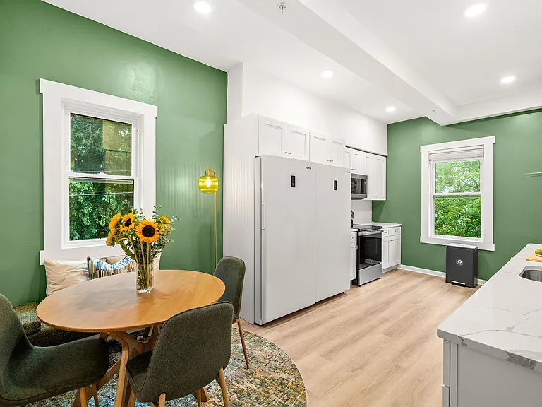18 Benedict St #10 — Photo 11