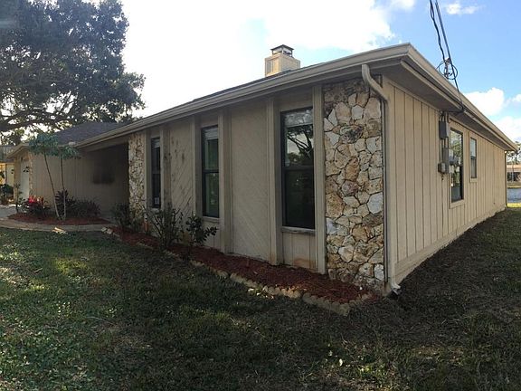 3rd image of 271 Putnam Ave