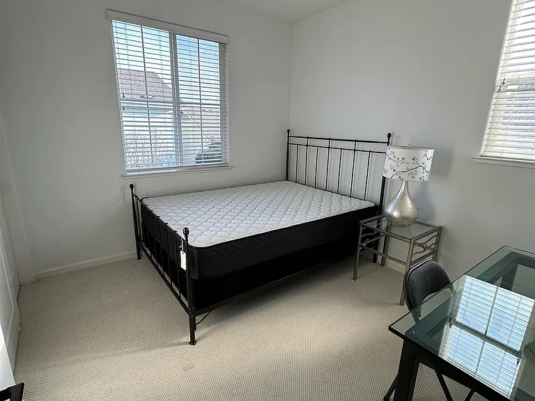 1694 Southridge Dr — Photo 11