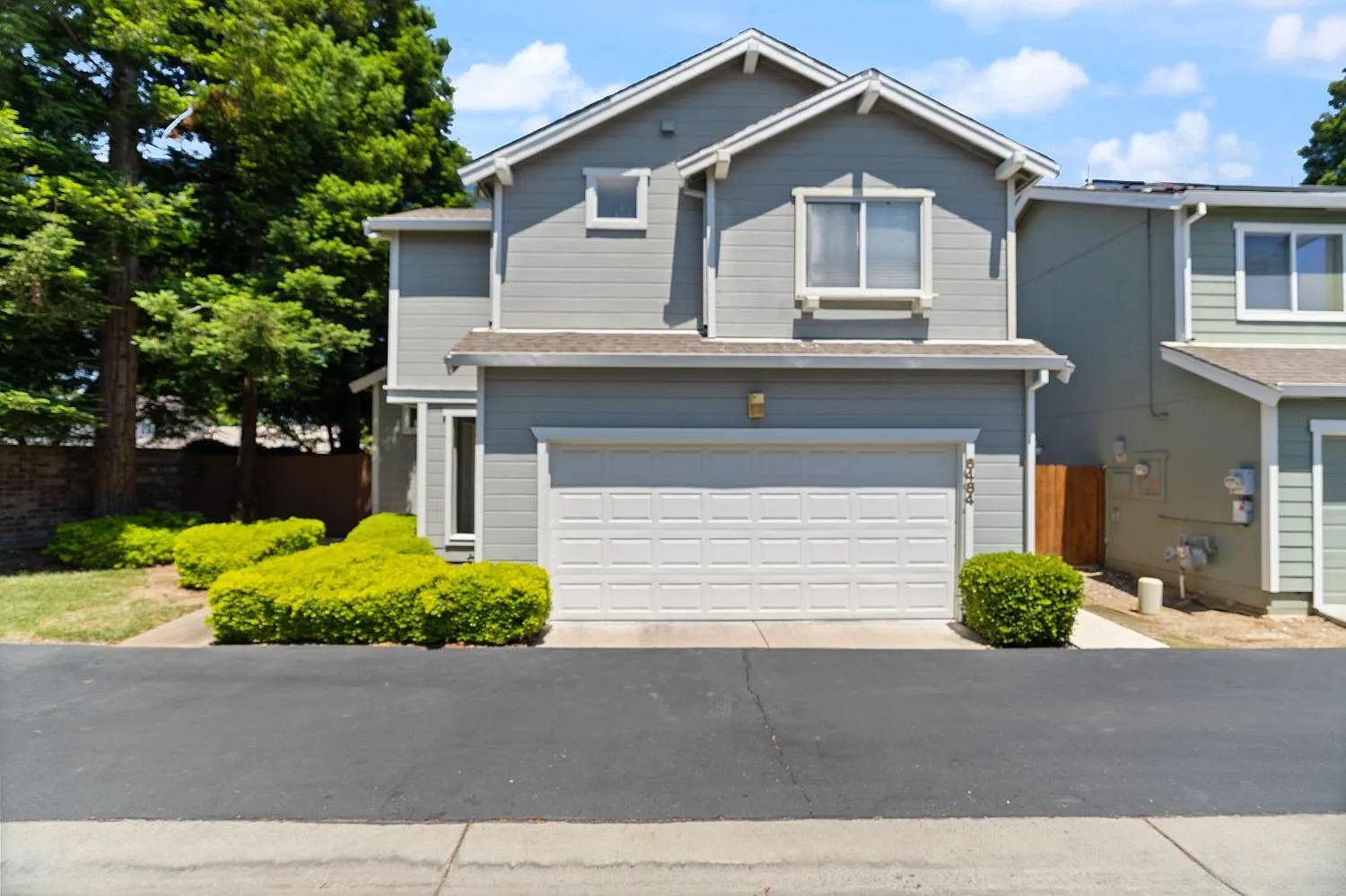 6484 Laguna Mirage Ln photo 1