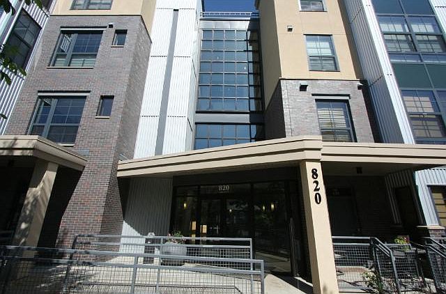 1st image of 820 Emerald St APT 405