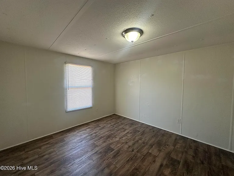134 Littleton St — Photo 8