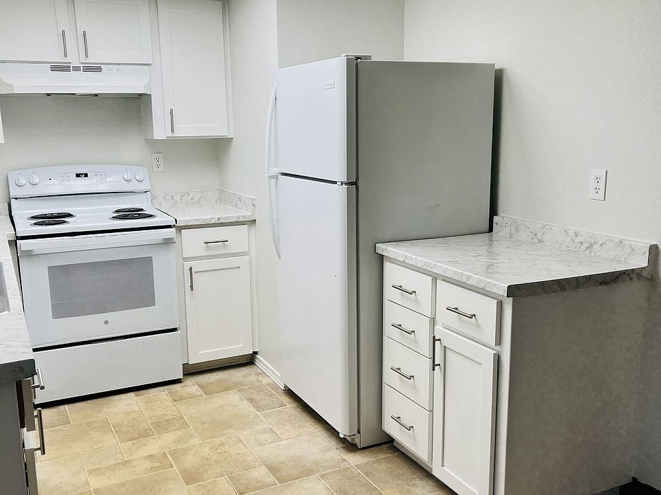 1st image of 2324 Hood Ave #11307637