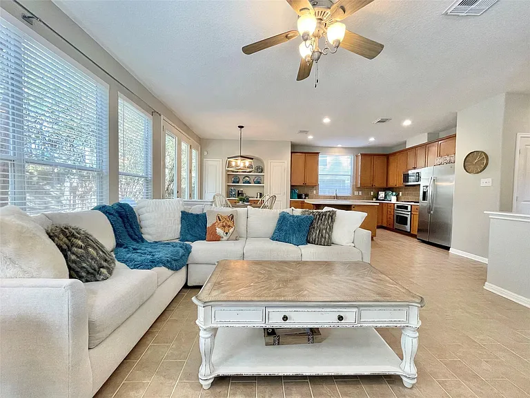 46 Flickering Sun Ct — Photo 16