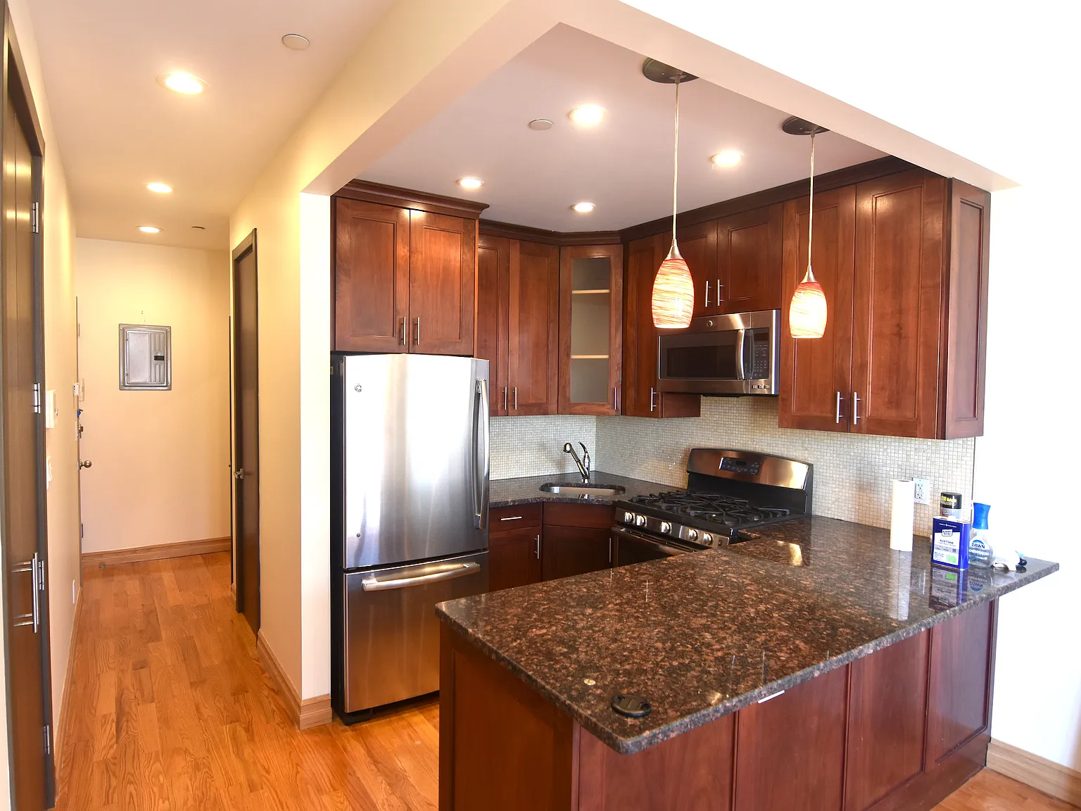 165 Nassau Avenue — Photo 4