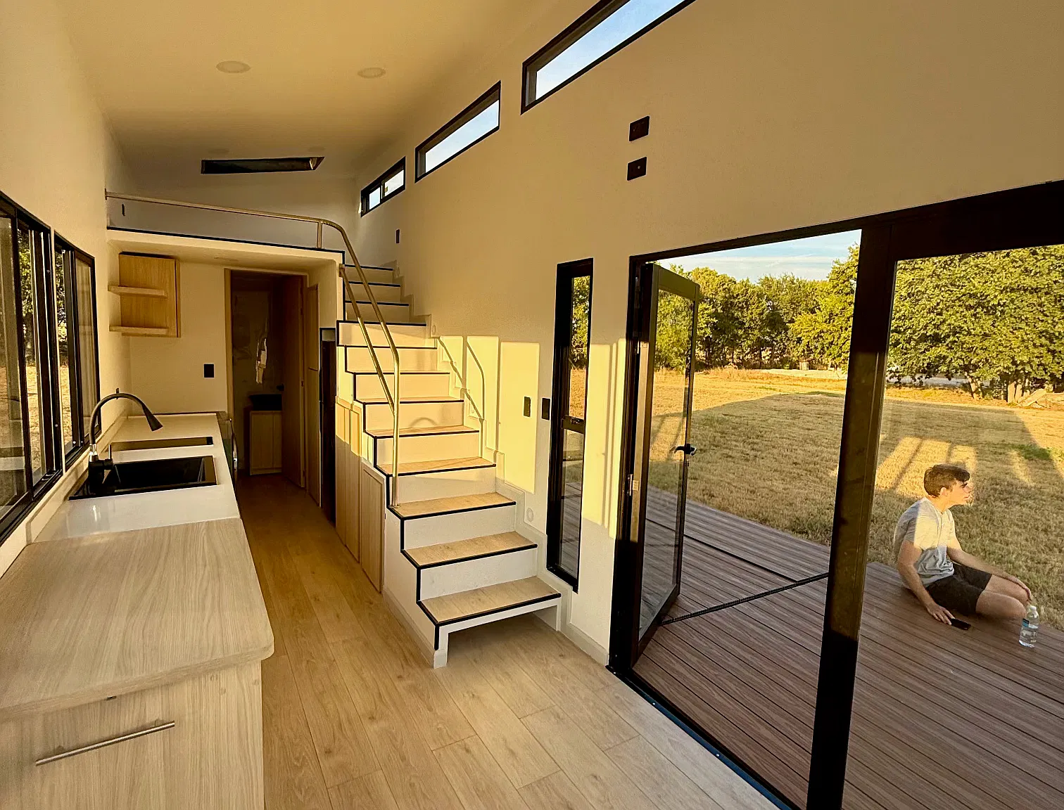 1 bed, 300 sqft, $1,090 — Photo 3