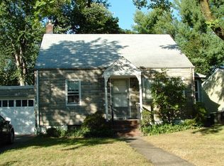 13-17 Sunnyside Dr, Fair Lawn, NJ 07410